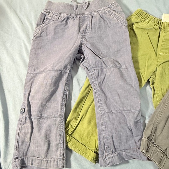 Kids Pants Lot 3 Pairs Size 24M 2T Jogger Cargo Casual Outfits - Picture 2 of 6